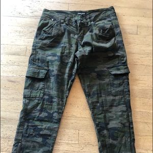 DEAR JOHN Emma camp cargo pant. I seam 25”